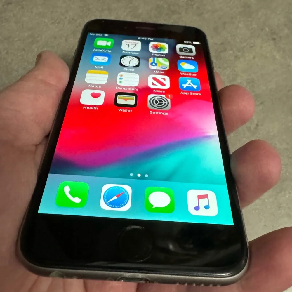 ‼️APPLE IPHONE 6 (64 GB) - UNLOCKED‼️